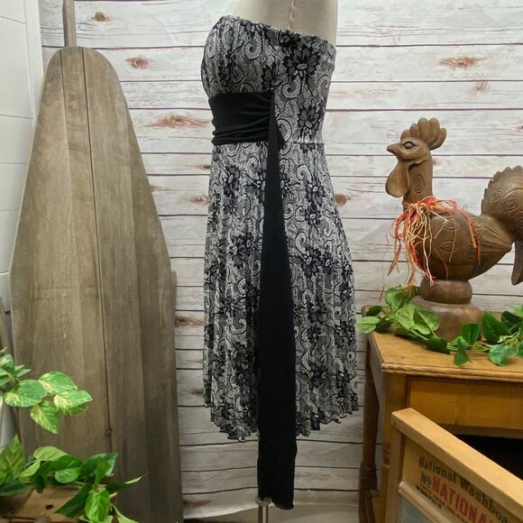 Speechless Strapless Sleeveless Lace Fully Lined Bodice Dress Black White Small - Picture 5 of 9
